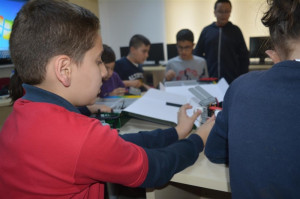 ALTINYILDIZDA KODLAMA ve STEM DERSLERİ