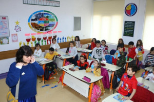 YAZAR ZEYNEP ÖZATALAY ALTINYILDIZLILARLA BULUŞTU