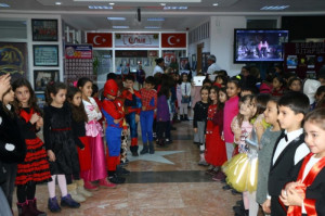 YAZAR MİYASE SERTBARUT ALTINYILDIZLILARLA BULUŞTU