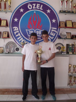 Özel Altınyıldız Ortaokulu Atletizmde 1 Türkiye 1.Liği,1 Türkiye 4.Lüğü Kazandı