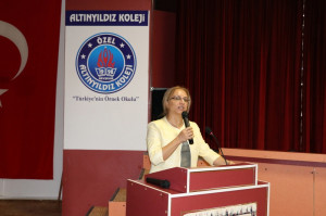 Prof.Dr.Filiz Kılıç Altınyıldız Kolejinde Öğrencilere Konferans Verdi