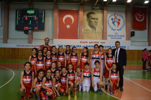 KIZ-ERKEK BASKETBOL TAKIMLARIMIZ TÜRKİYE YARI FİNALLERİNDE