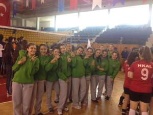 Altınyıldız Koleji Kız Voleybol Takımı Türkiye Şampiyonasında İlk Maçını Farklı Kazandı