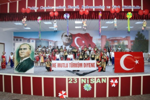 ALTINYILDIZDA 23 NİSAN COŞKUSU