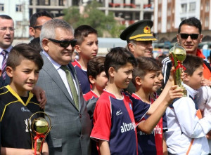 23 NİSAN KUTLAMALARINDA ALTINYILDIZ
