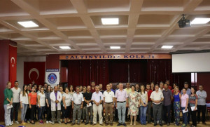ALTINYILDIZ KOLEJİNDE BAYRAMLAŞMA