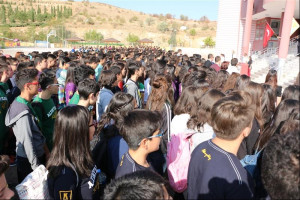 ALTINYILDIZ KOLEJİNDEN MUHTEŞEM AÇILIŞ