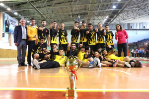 LİSELER ARASI HENTBOLDA ŞAMPİYON ALTINYILDIZ