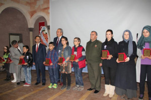 ŞİİRDE ALTINYILDIZ