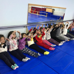 ALTINYILDIZ KREŞ VE ANAOKULU ÖĞRENCİLERİNİN BALE MUTLULUĞU