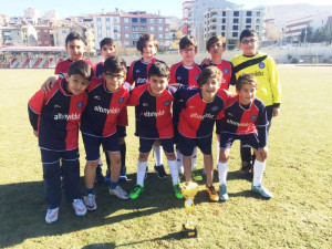 FUTBOLDA ŞAMPİYON ALTINYILDIZ