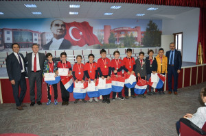 ALTINYILDIZ ORTAOKULUNDA ÖDÜL TÖRENİ
