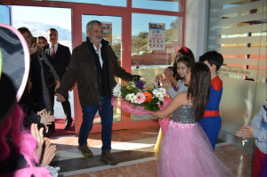 YAZAR-KARİKATÜRİST SALİH MEMECAN ve YAZAR BİRSEN EKİM ÖZEN ALTINYILDIZLILARLA BULUŞTU