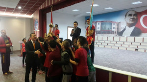 KÜÇÜK ERKEK BASKETBOL TAKIMIMIZ ŞAMPİYON