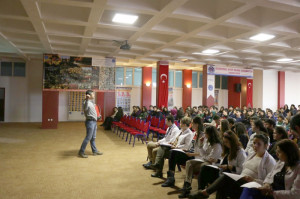 ALTINYILDIZ KOLEJİNDE YANGIN EĞİTİMİ VERİLDİ