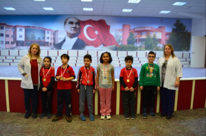 ALTINYILDIZLI MİNİKLERİN ÖDÜL TÖRENİ