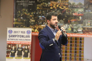 HAKAN BİLGİN’LE ALTINYILDIZDA FARKINDALIĞIN FARK EDİLİŞİ SEMİNERİ