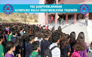 YGS ŞAMPİYONLARINDAN ALTINYILDIZ KOLEJİ ÖĞRETMENLERİNE TEŞEKKÜR