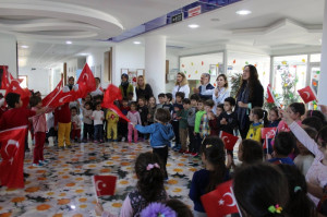 ALTINYILDIZ KREŞ VE ANAOKULUNDA CUMHURİYETİN 94. YILI COŞKUYLA KUTLANDI.