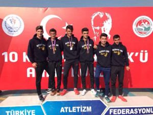 ALTINYILDIZ KOLEJİ, 10 KASIM'DA ANKARA'DA TÜRKİYE 1.Sİ