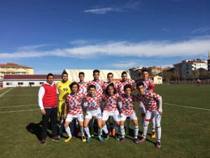 ALTINYILDIZ LİSELERİ FUTBOLDA YARI FİNALLERDE