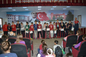 ALTINYILDIZDA KASIM ÖDÜL TÖRENİ