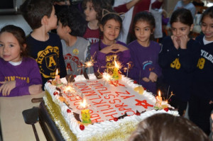 ALTINYILDIZLILAR BİZ ARTIK OKUYORUZ PASTASI KESTİLER