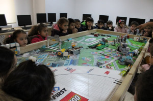 ALTINYILDIZ ANAOKULU ÖĞRENCİLERİ KODLAMA DERSİNE KATILDILAR