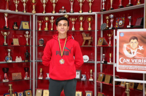 ALTINYILDIZ KOLEJİ ÖĞRENCİSİ LİSELER ARASI TAEKWONDO MÜSABAKASINDA İL BİRİNCİSİ