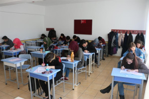 ALTINYILDIZ KOLEJİN’DE SINAV HEYECANI BAŞARILARLA DEVAM EDİYOR