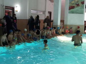 ALTINYILDIZDA YÜZME DERSLERİ BAŞLADI
