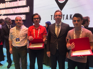 ALTINYILDIZ LİSELİLER 2018 TÜBİTAKFİNALLERİNDE TÜRKİYE DERECESİ KAZANDI.