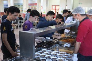 Altınyıldız Kolejinde Aşure Dağıtımı