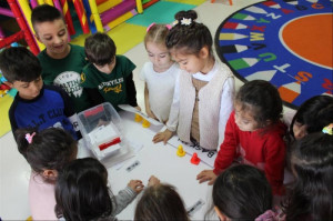 ALTINYILDIZ KREŞ VE ANAOKULUNDA SEÇİM HEYECANI