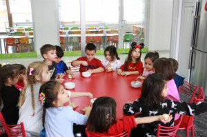 ALTINYILDIZ ANAOKULUNDA ÜRETEN ÇOCUKLAR!