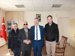 “GÖRMEYEN GÖZLER’İN SESİ” ÖMER KAVAK ALTINYILDIZ KOLEJİNİ ZİYARET ETTİ.