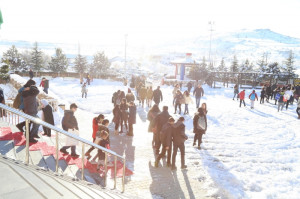 ALTINYILDIZ İLKÖĞRETİM KURUMUNDA KARNE COŞKUSU