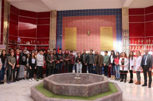USTA TİYATROCU CENGİZ KÜÇÜKAYVAZ VE EKİBİ ALTINYILDIZLILARLA BULUŞTU