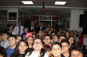 YAZAR SERHAN BÜYÜKKEÇECİ ALTINYILDIZLILARLA BULUŞTU