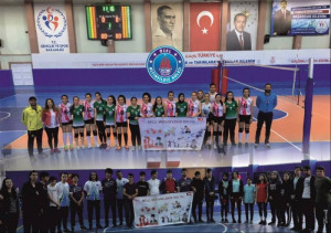 ALTINYILDIZ KOLEJİ GENÇLİK KUPASI ŞAMPİYONU!