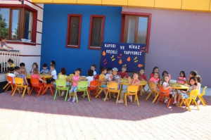 YAZ OKULUMUZ KEYİFLE DEVAM EDİYOR.