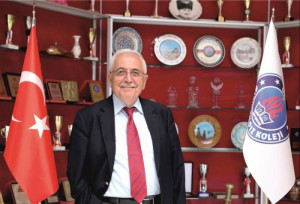 ALTINYILDIZ KOLEJİ YÖNETİM KURULU BAŞKANI RAGIP ÖZALTIN'DAN KUTLAMA MESAJI