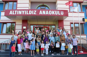 ALTINYILDIZ YAZ OKULUNDA MEZUNİYET SEVİNCİ!