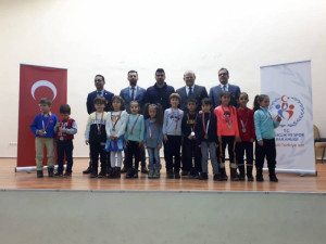 ALTINYILDIZLILAR YAŞ GRUPLARI SATRANÇ TURNUVASINDA NEVŞEHİR 1.Sİ