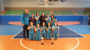 ALTINYILDIZIN YILDIZ KIZLARI POTADA ŞAMPİYON