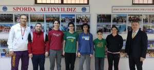 ALTINYILDIZLI YÜZÜCÜ TÜRKİYE 1.Sİ ALTINYILDIZ YÜZME TAKIMI TÜRKİYE FİNALLERİNDE