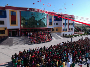 ALTINYILDIZLILARDAN MUHTEŞEM ANNELER GÜNÜ PROGRAMI