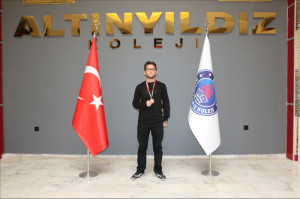 ALTINYILDIZ KOLEJİ FEN LİSESİNDEN SATRANÇ DERECESİ