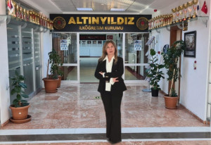 ALTINYILDIZLI ÖĞRETMENDEN HATIRA KİTABI