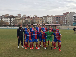 ALTINYILDIZ FUTBOL TAKIMI GRUP BİRİNCİSİ